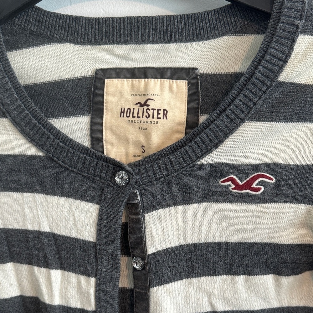 Vintage Hollister Charcoal & White Striped Button-Up Cardigan with/Jewel Buttons - Picture 3 of 4